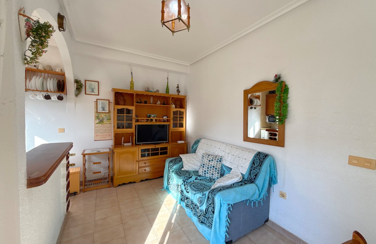 Resale - Apartment / flat - Punta Prima