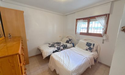 Resale - Apartment / flat - Punta Prima
