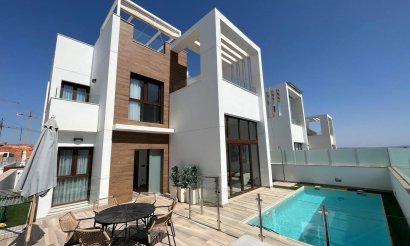 Resale - Villa - Los Balcones