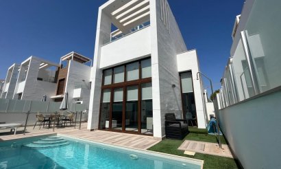 Resale - Villa - Los Balcones