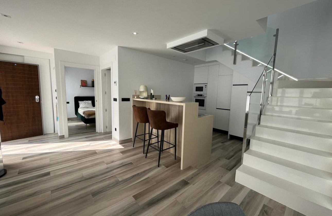 Resale - Villa - Los Balcones