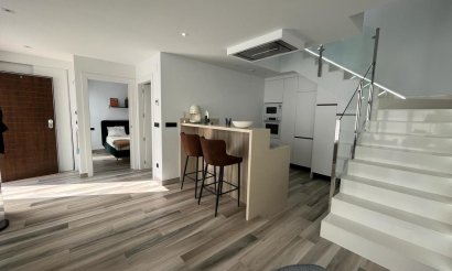 Resale - Villa - Los Balcones