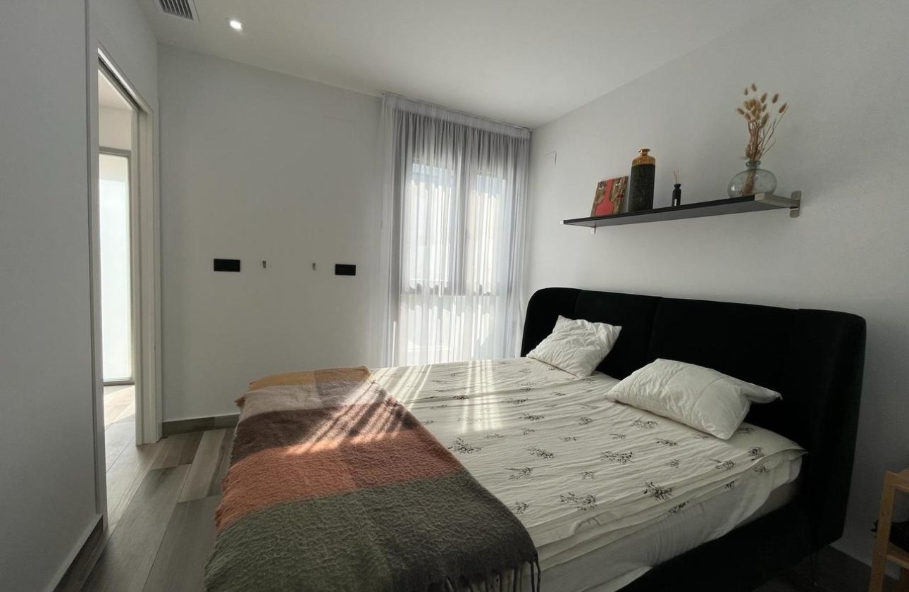 Resale - Villa - Los Balcones