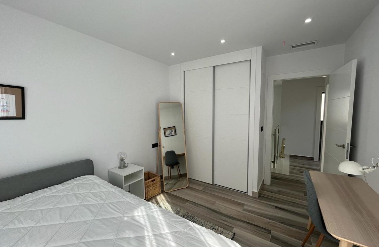 Resale - Villa - Los Balcones