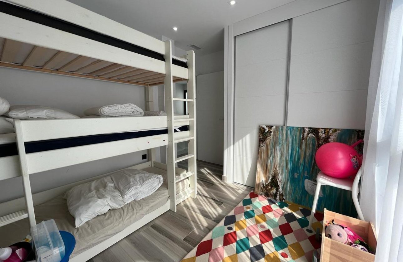 Resale - Villa - Los Balcones