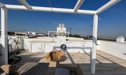 Resale - Villa - Los Balcones