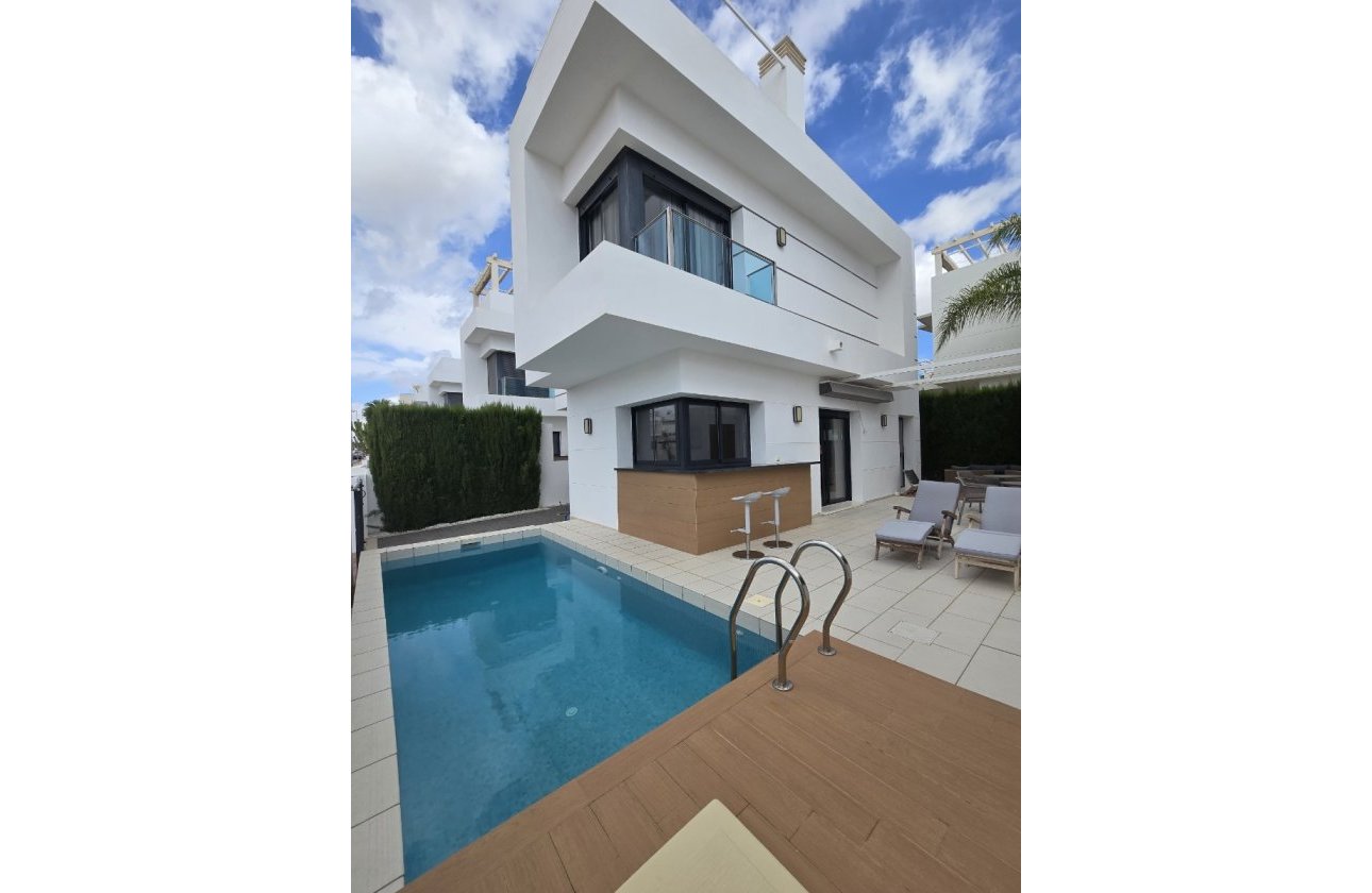 Reventa - Villa - Ciudad Quesada