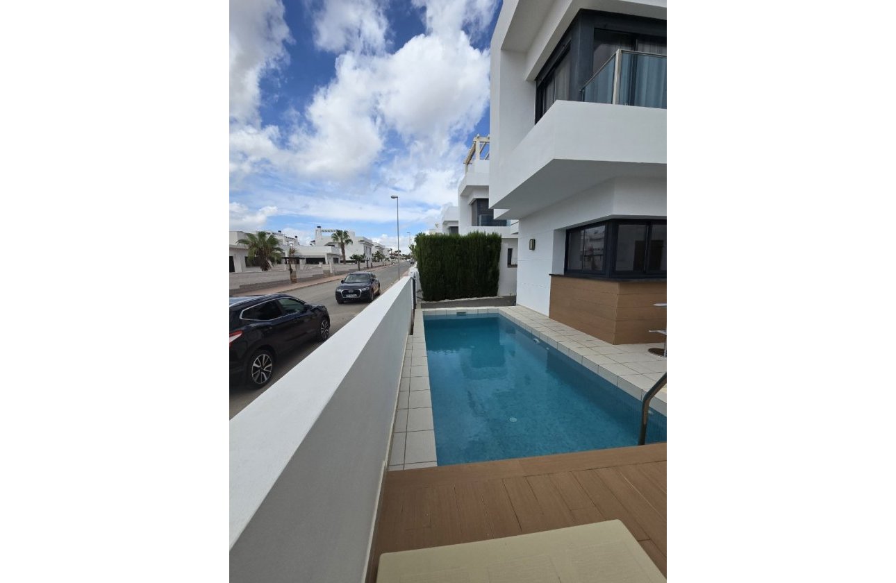 Reventa - Villa - Ciudad Quesada