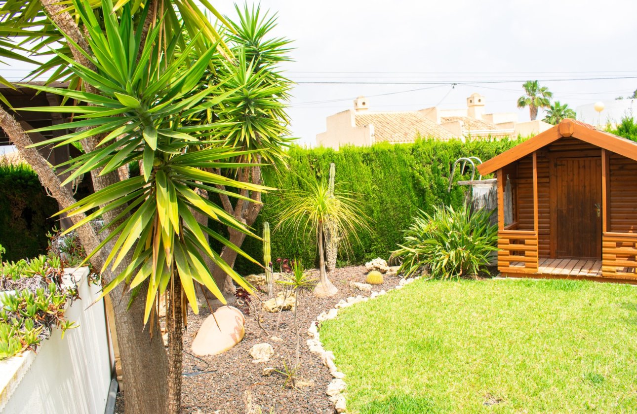 Revente - Villa / Semi detached - Orihuela Costa - MUY CERCA DE LA PLAYA