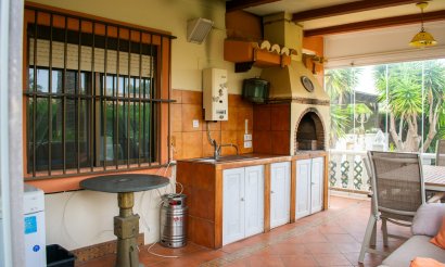 Revente - Villa / Semi detached - Orihuela Costa - MUY CERCA DE LA PLAYA