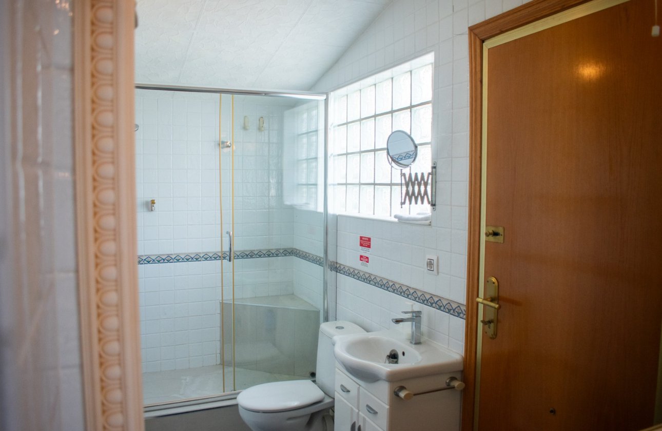 Revente - Villa / Semi detached - Orihuela Costa - MUY CERCA DE LA PLAYA