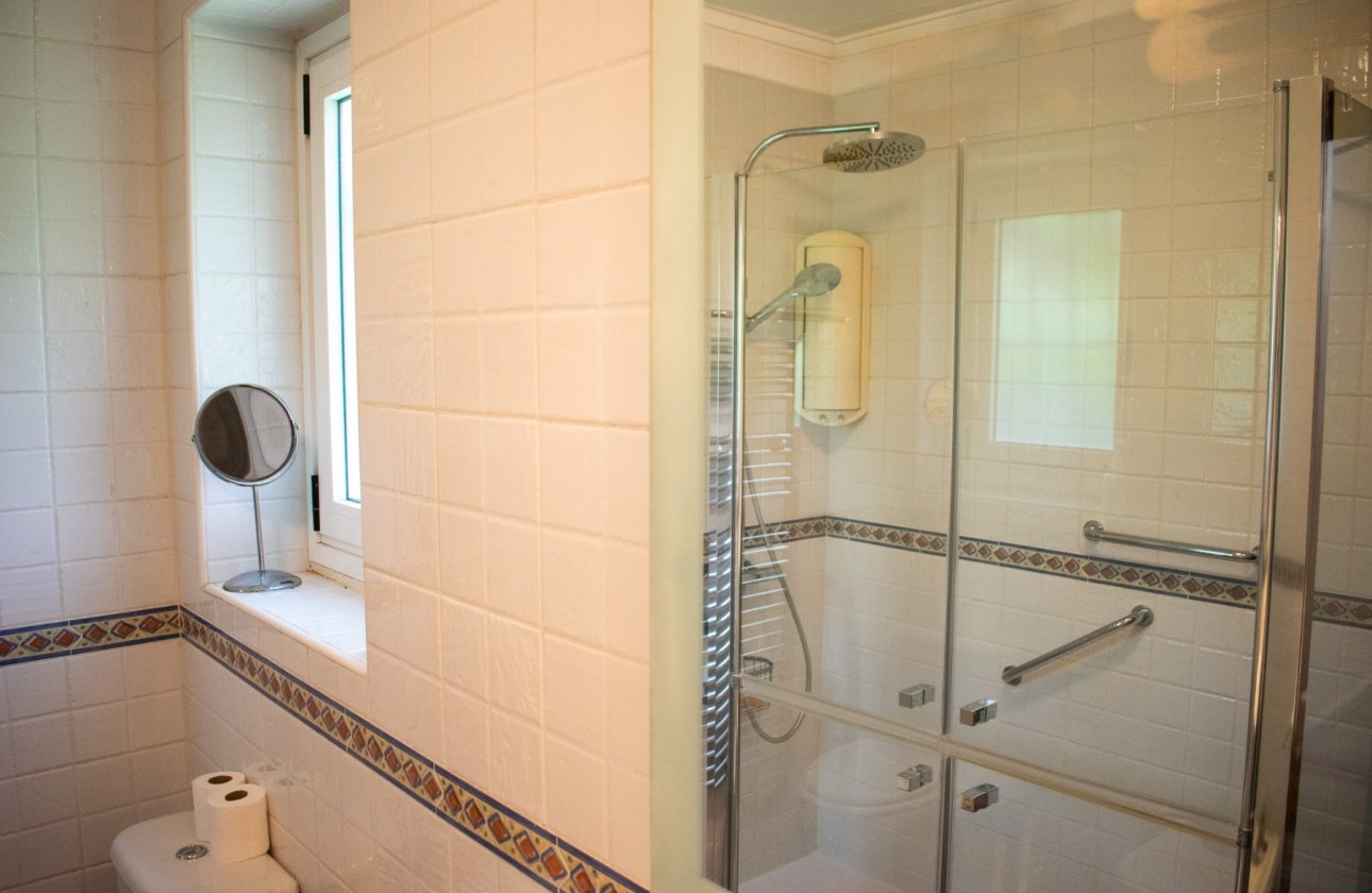 Revente - Villa / Semi detached - Orihuela Costa - MUY CERCA DE LA PLAYA