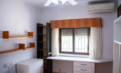 Revente - Villa / Semi detached - Orihuela Costa - MUY CERCA DE LA PLAYA