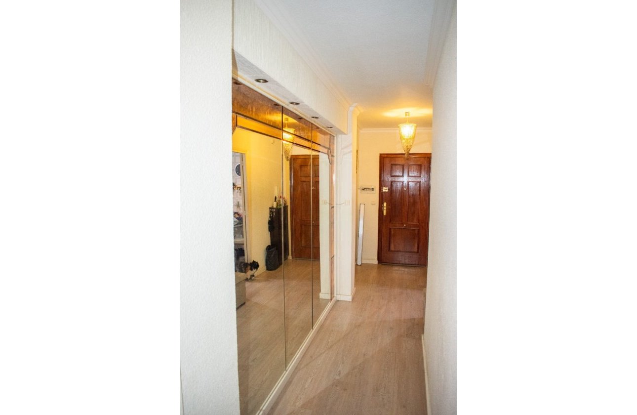 Revente - Appartement - Torrevieja - Torrevieja Centro