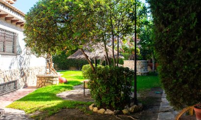 Resale - Villa - Alicante - Albufereta