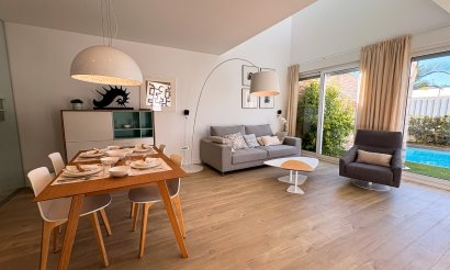 Resale - Villa / Semi detached - Ciudad Quesada