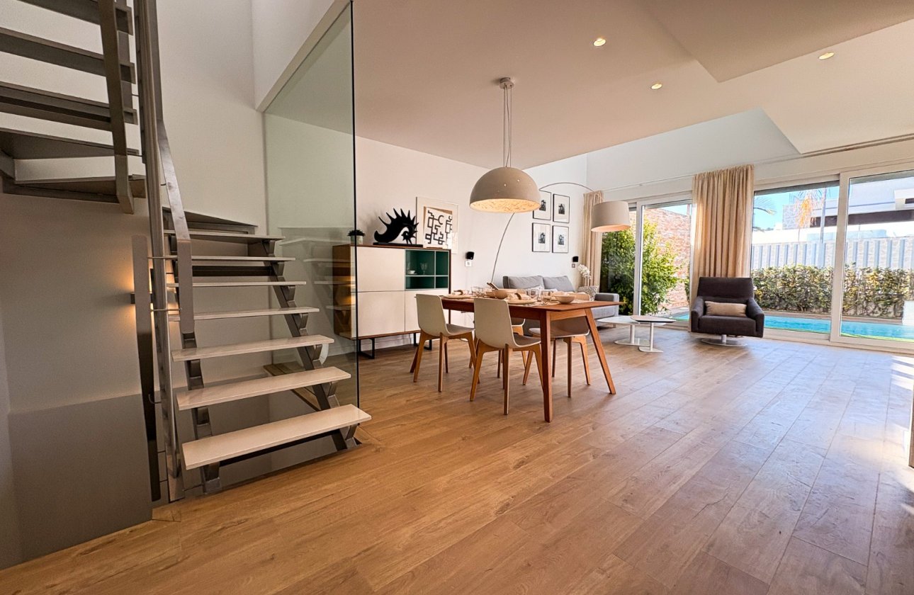 Resale - Villa / Semi detached - Ciudad Quesada