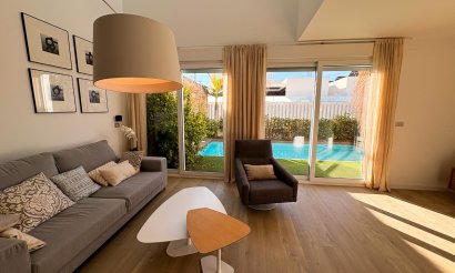 Resale - Villa / Semi detached - Ciudad Quesada