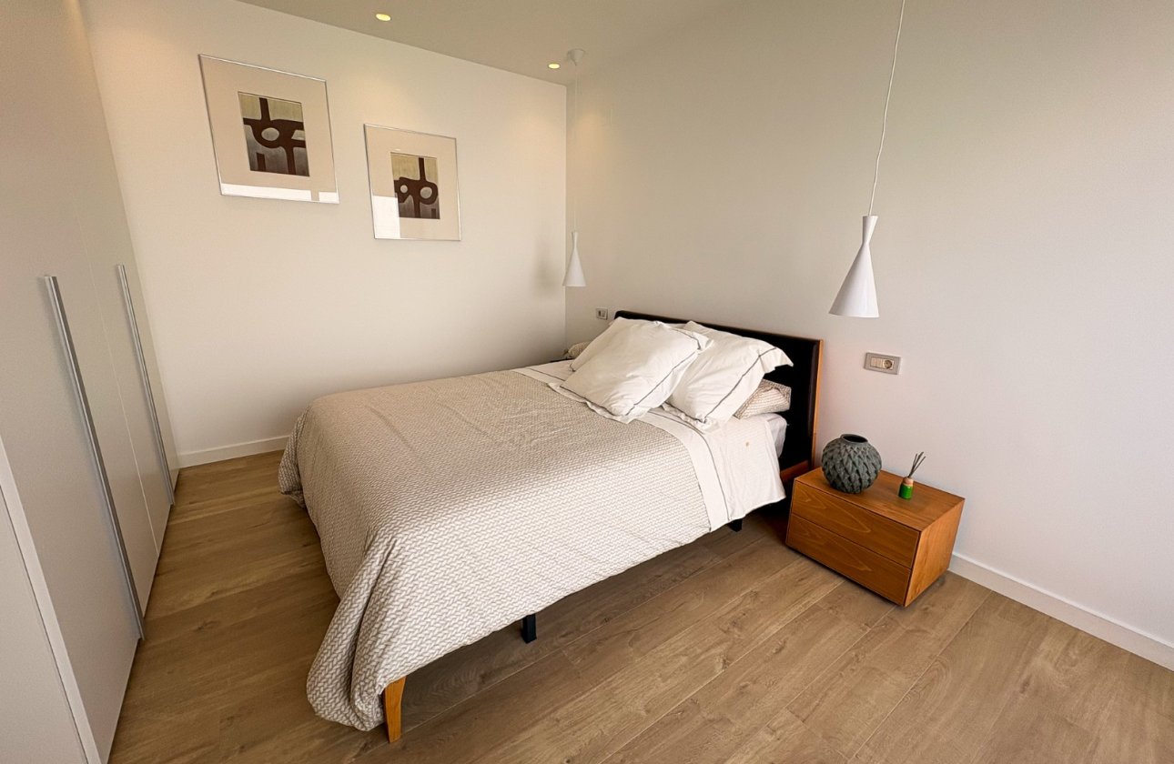 Resale - Villa / Semi detached - Ciudad Quesada