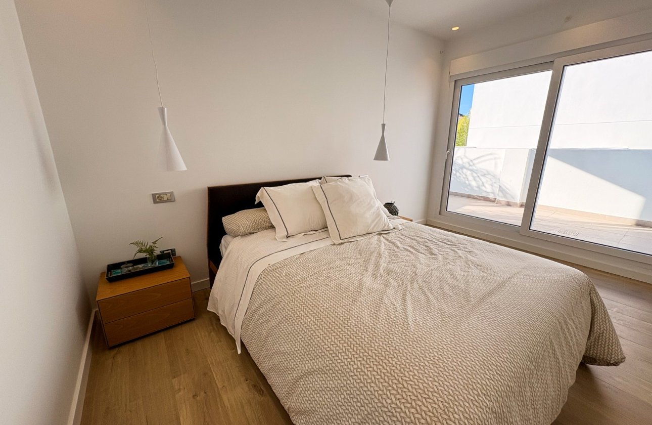 Resale - Villa / Semi detached - Ciudad Quesada