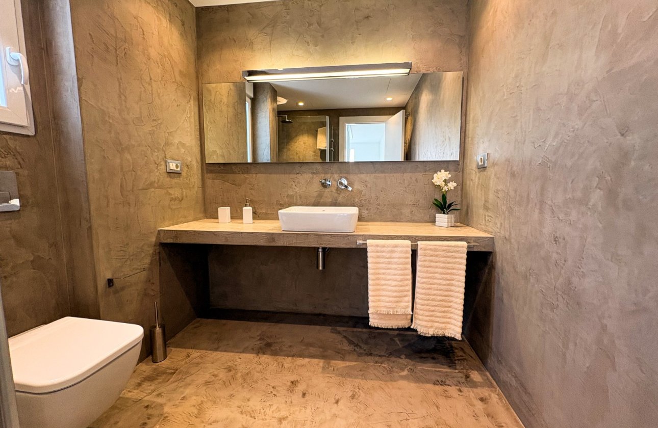 Resale - Villa / Semi detached - Ciudad Quesada