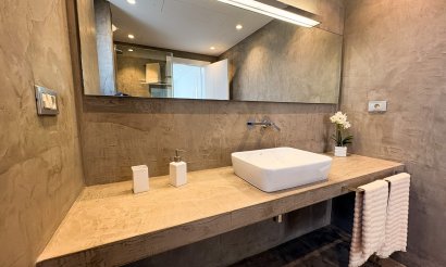 Resale - Villa / Semi detached - Ciudad Quesada