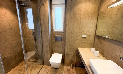 Resale - Villa / Semi detached - Ciudad Quesada