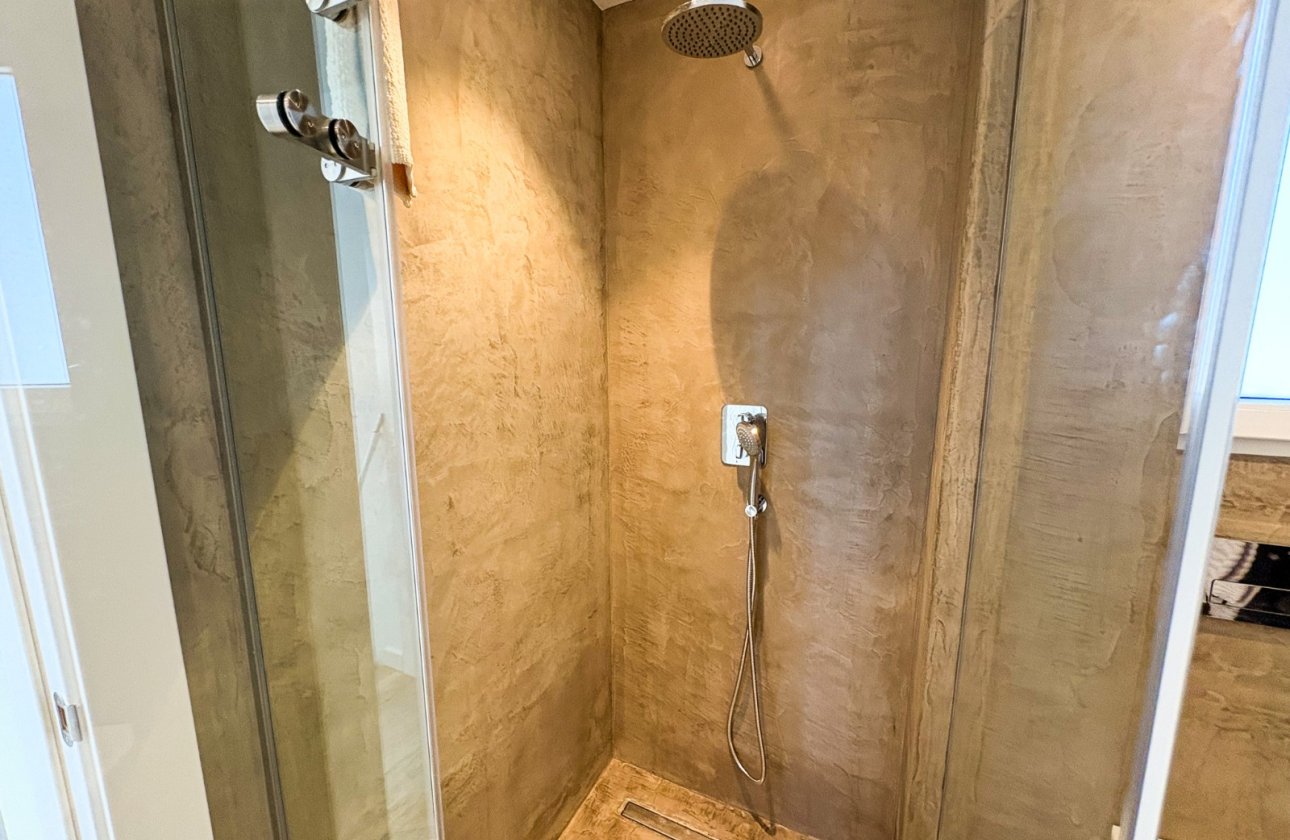 Resale - Villa / Semi detached - Ciudad Quesada