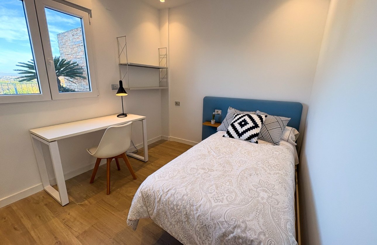 Resale - Villa / Semi detached - Ciudad Quesada