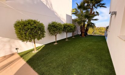 Resale - Villa / Semi detached - Ciudad Quesada