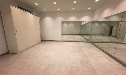 Resale - Villa / Semi detached - Ciudad Quesada