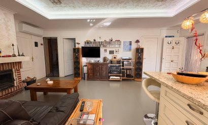 Resale - Villa - Crevillente