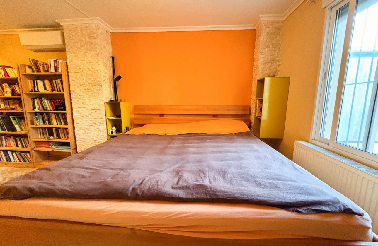 Resale - Villa - Crevillente