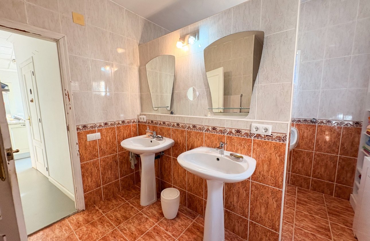 Resale - Villa - Crevillente