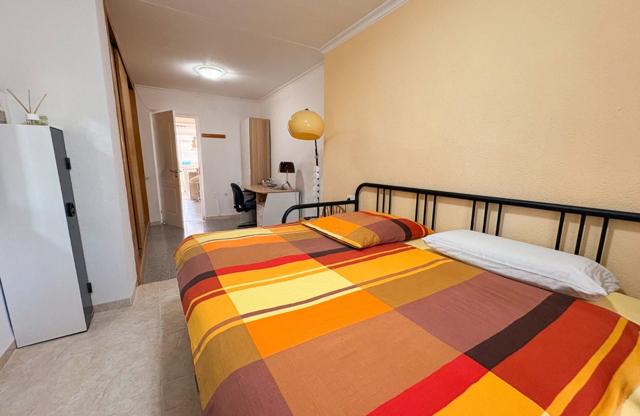 Resale - Villa - Crevillente