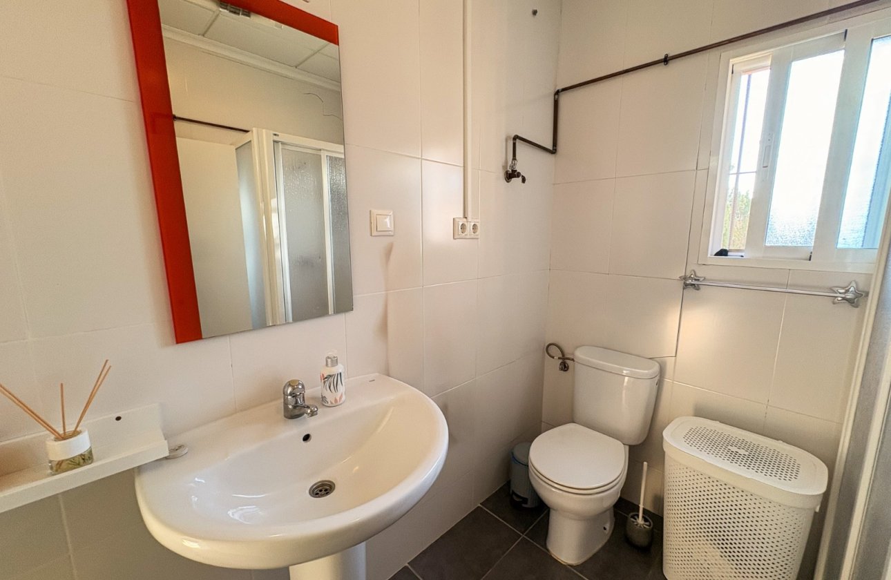 Resale - Villa - Crevillente