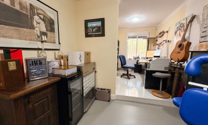 Resale - Villa - Crevillente