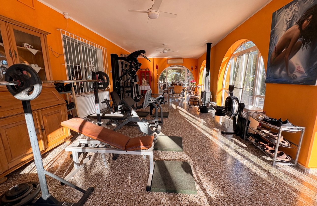 Resale - Villa - Crevillente