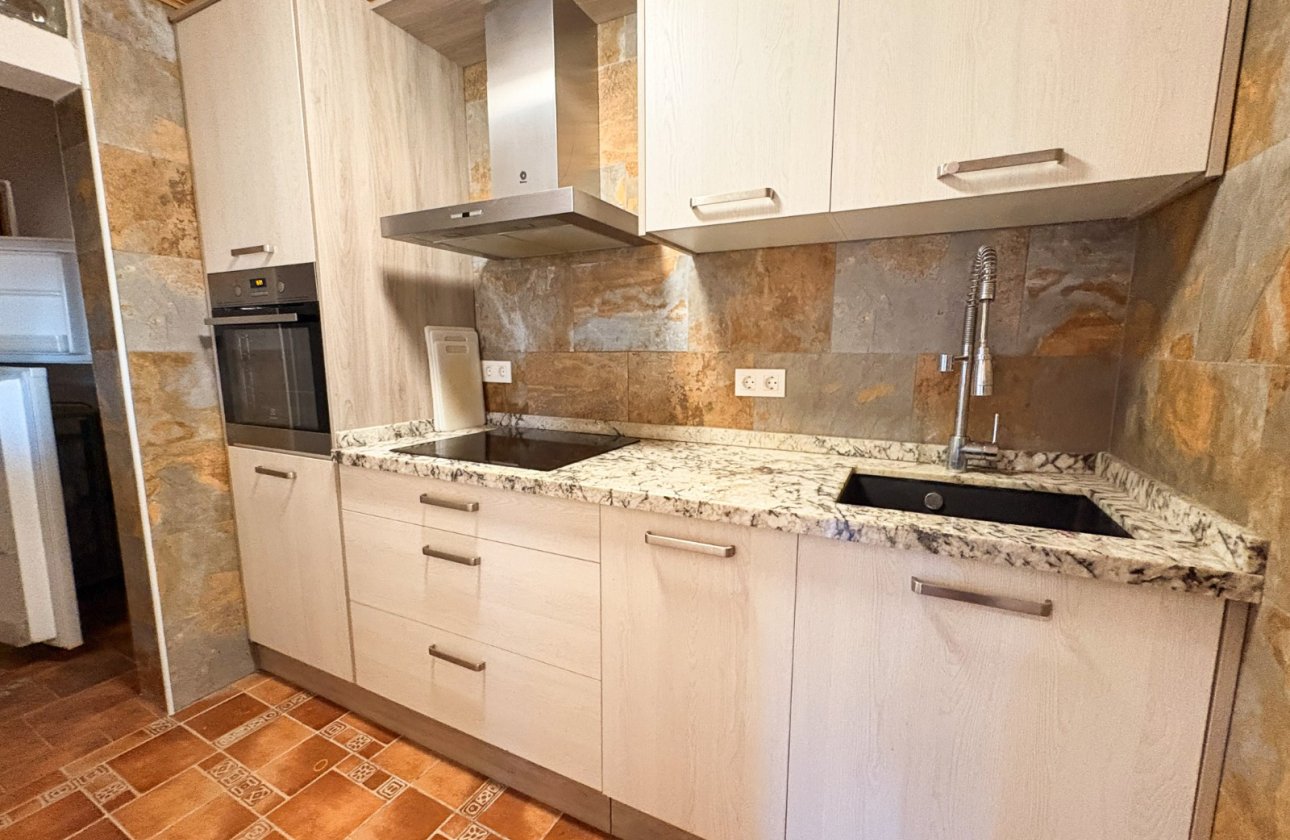 Resale - Villa - Crevillente