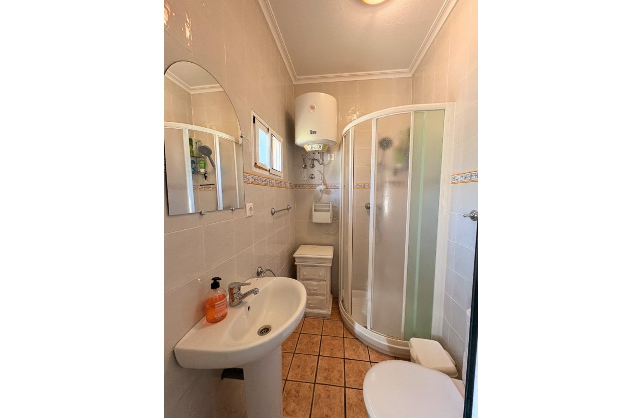 Resale - Villa - Crevillente