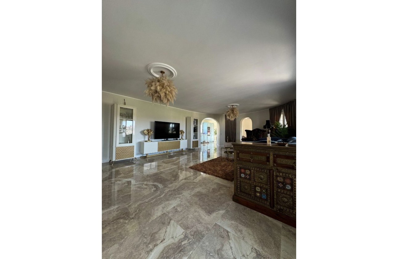 Resale - Villa - Ciudad Quesada