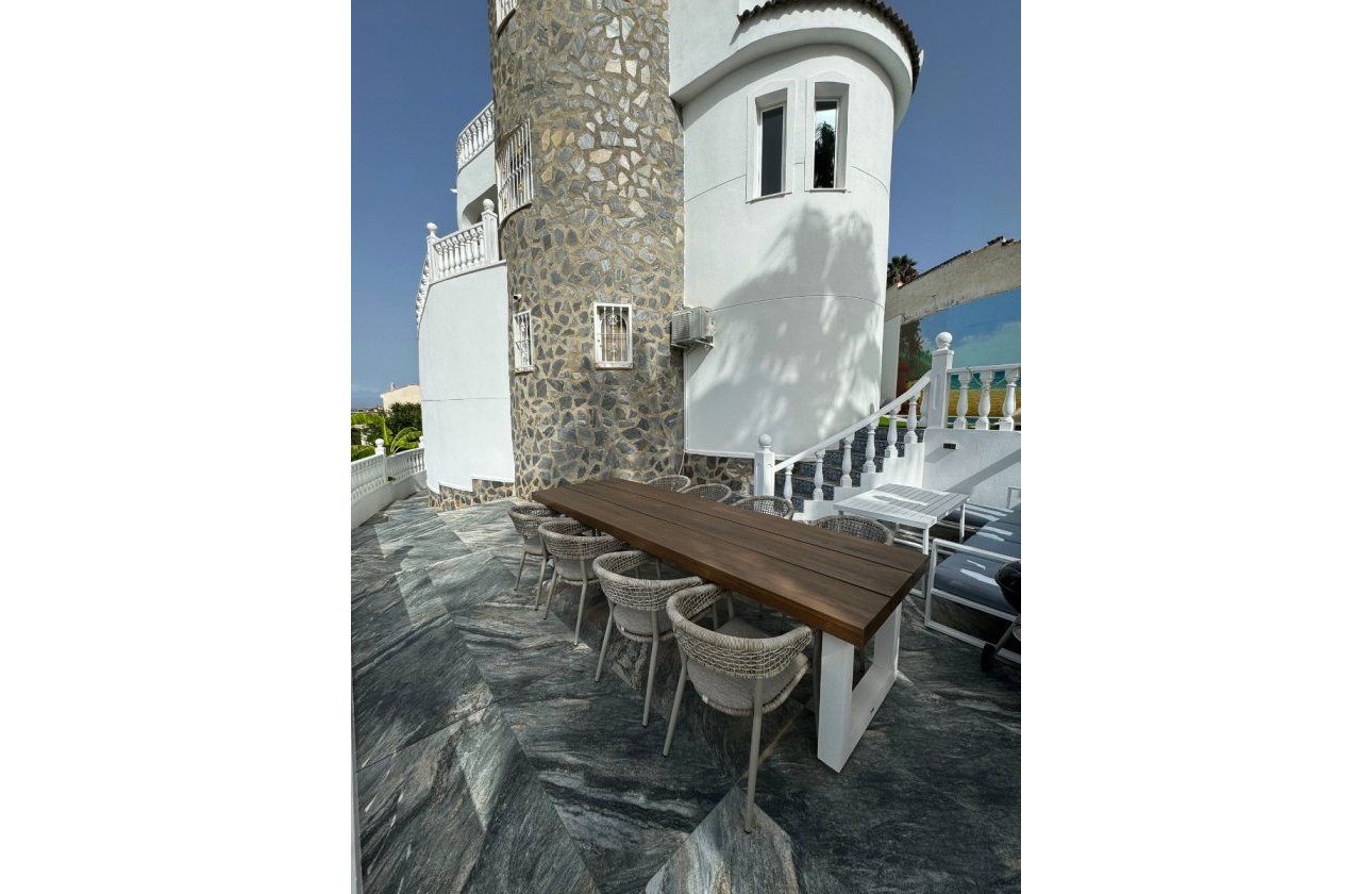 Resale - Villa - Ciudad Quesada