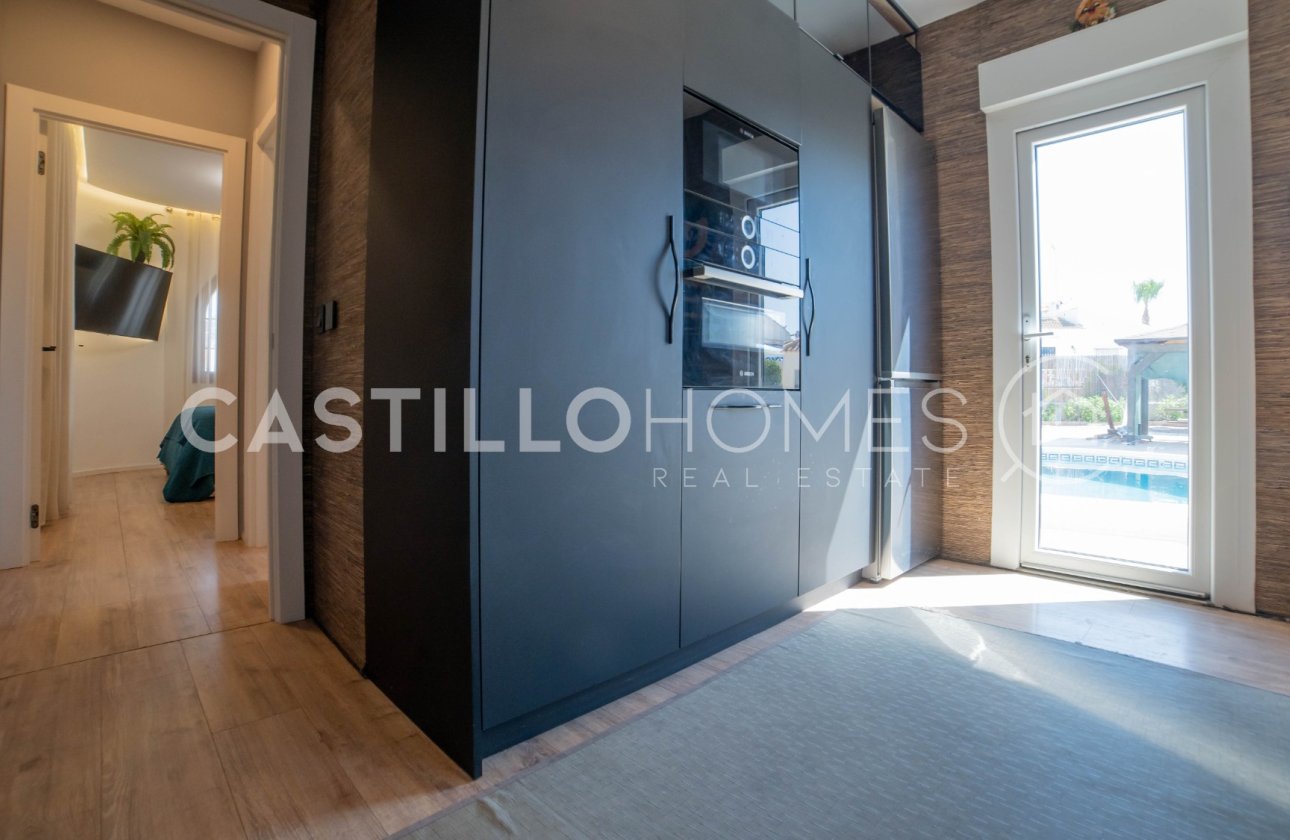 Revente - Villa - Torrevieja - El Chaparral