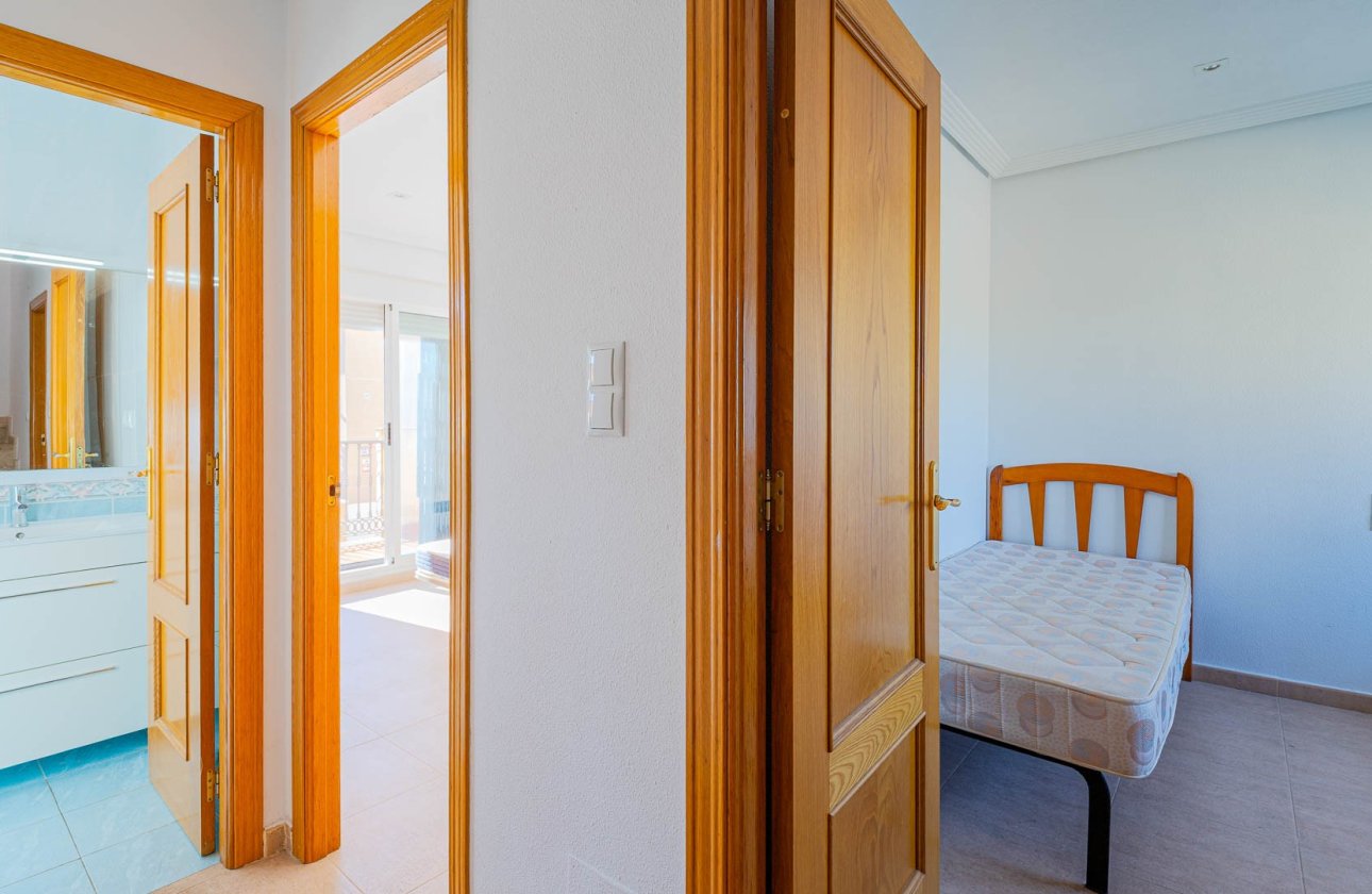 Revente - Maison de ville - Punta Prima