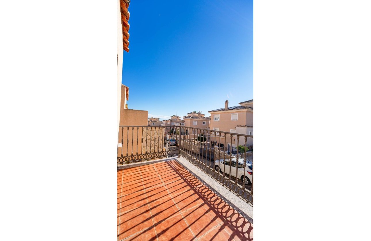 Revente - Maison de ville - Punta Prima