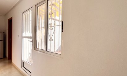 Revente - Maison de ville - Torrevieja - La Siesta - El Salado -  Torreta