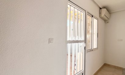 Revente - Maison de ville - Torrevieja - La Siesta - El Salado -  Torreta