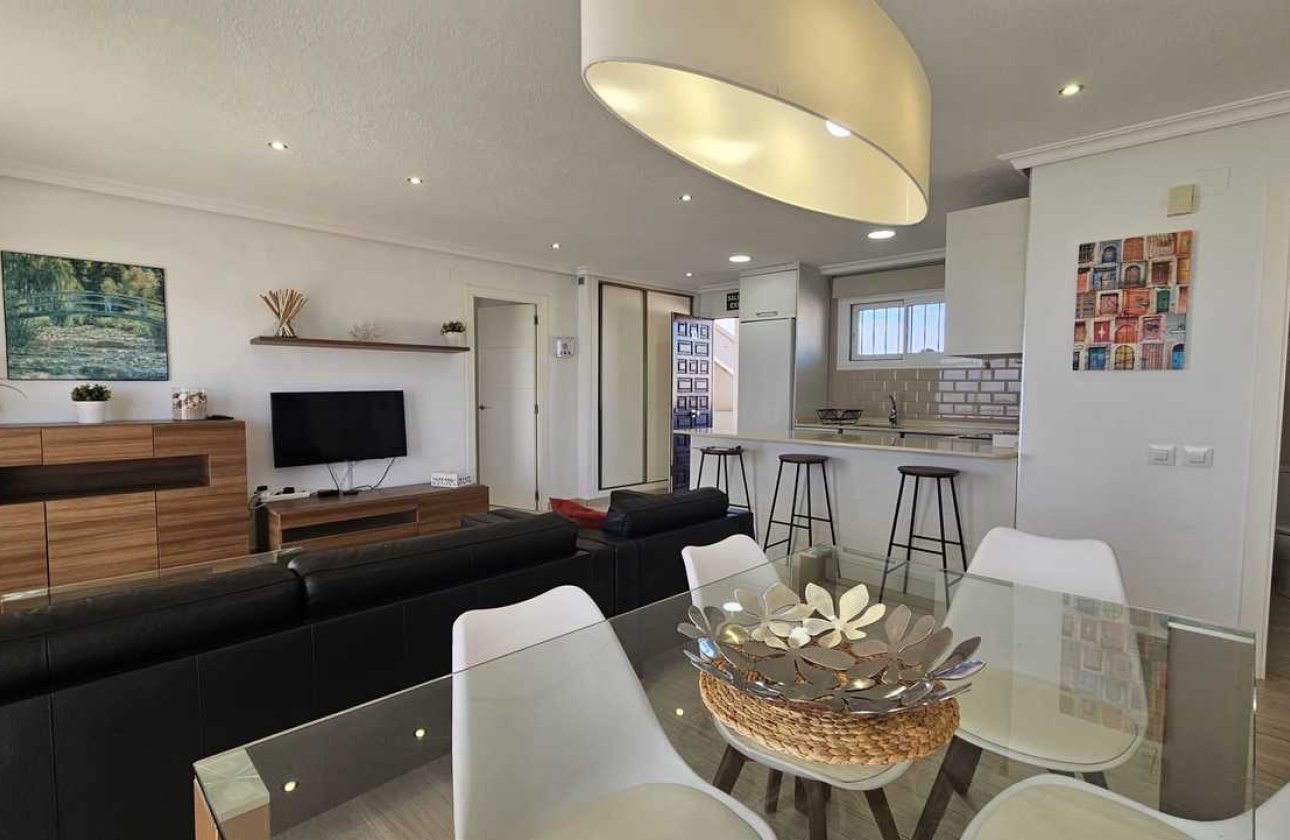 Resale - Apartment / flat - Mil Palmeras