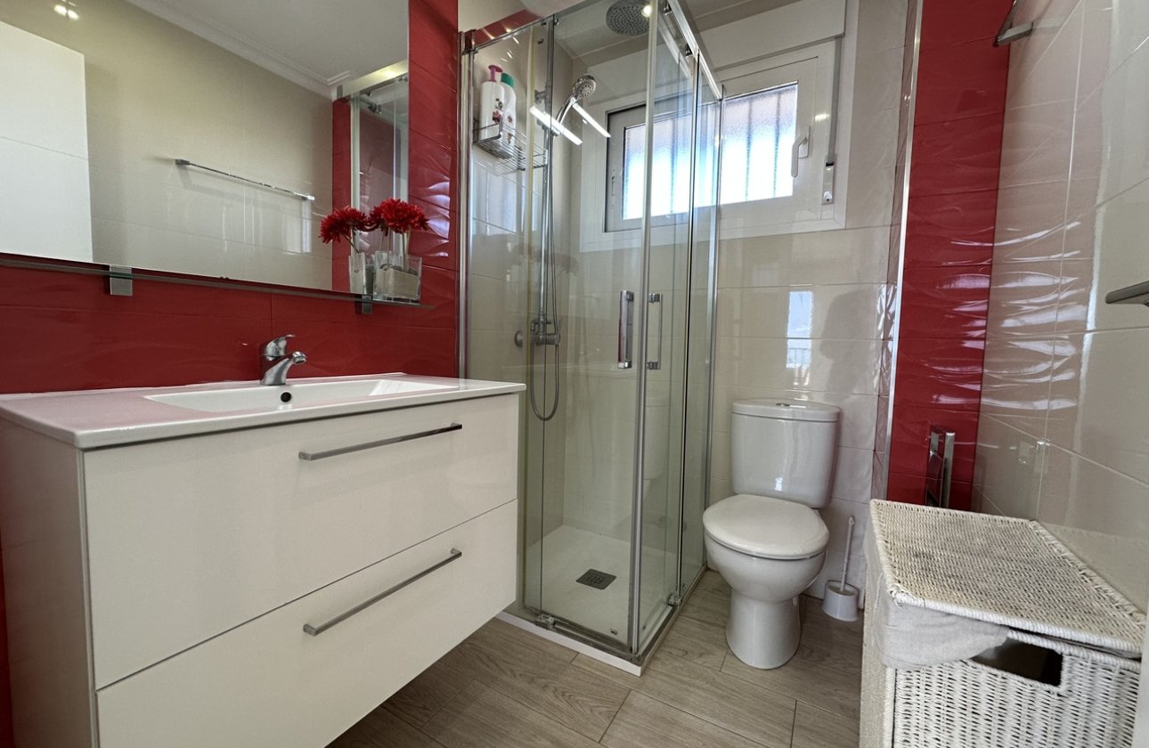 Resale - Apartment / flat - Mil Palmeras