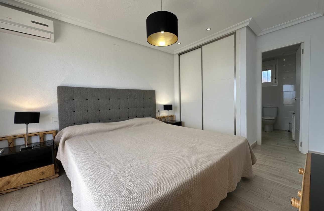 Resale - Apartment / flat - Mil Palmeras